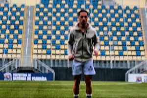 华体会体育登录-假期仍不松懈！安东尼社媒晒休赛期训练视频