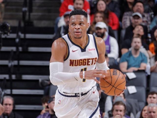 华体会官网-掘金变废为宝！韦少首发5胜1负变约基奇绝配